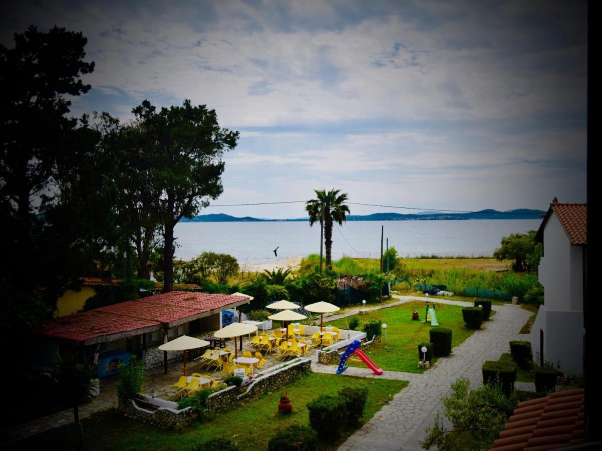 Hotel Kari อูรานูโปลี ภายนอก รูปภาพ